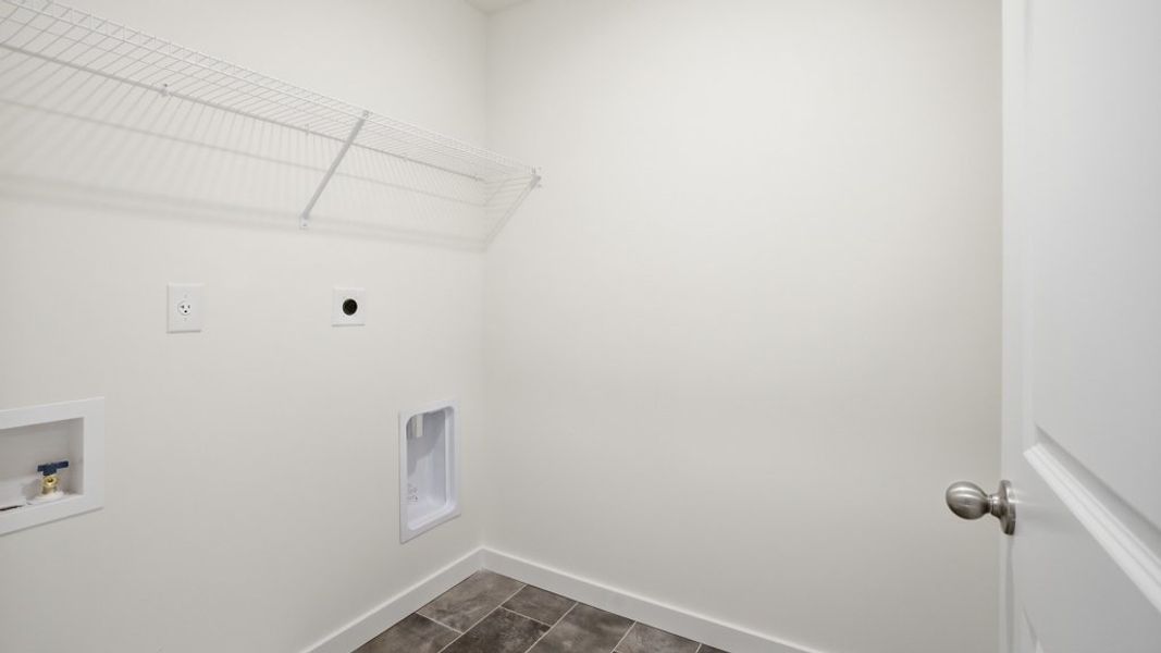 Representative unfurnished interior of a home built from the Glendale-Basement by D.R. Horton in Belhaven, Knoxville (Image 25).