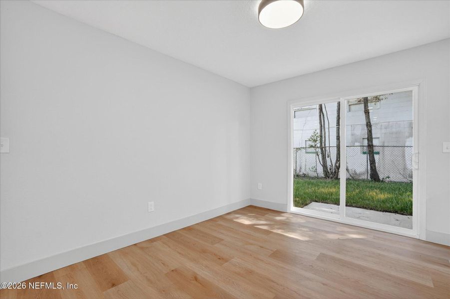 Spacious, unfurnished interior of a new home in , Jacksonville (Image 26).