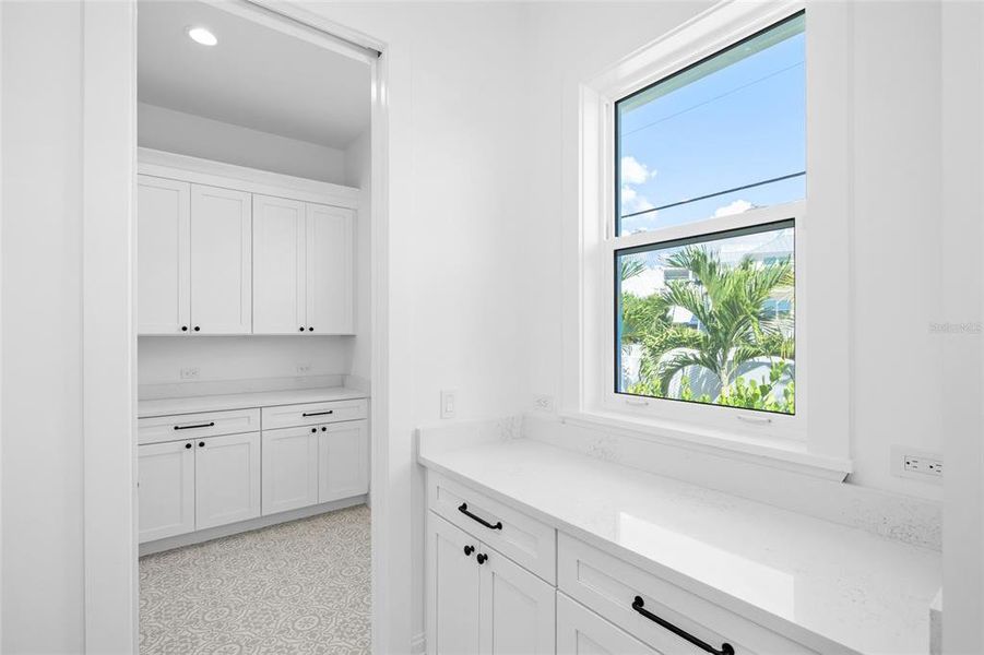 Furnished interior view inside a new home in , Boca Grande (Image 9).