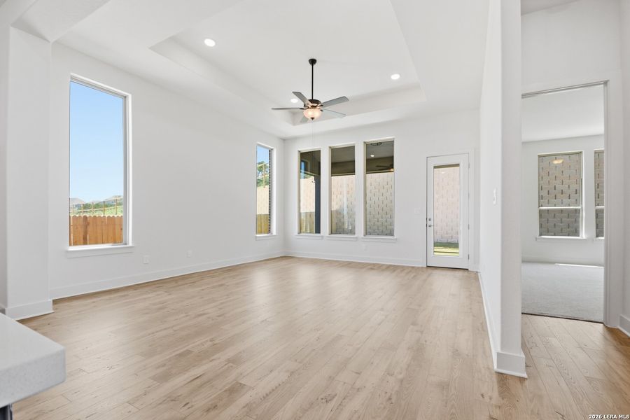 Spacious, unfurnished interior of a new home in Ladera - 50s, San Antonio (Image 25). Spacious, unfurnished interior of a new home in Ladera - 50s, San Antonio (Image 25).