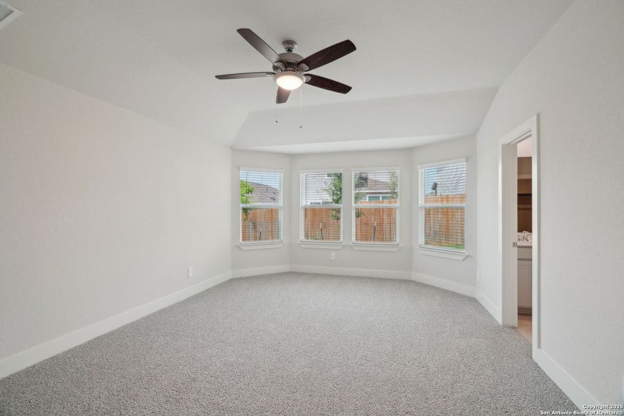 Spacious, unfurnished interior of a new home in Thomas Pond, San Antonio (Image 22). Spacious, unfurnished interior of a new home in Thomas Pond, San Antonio (Image 22).