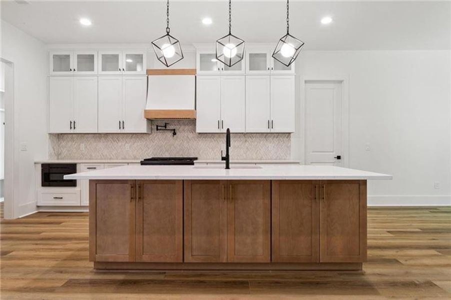 Furnished interior view inside a new home in , Jasper (Image 12).