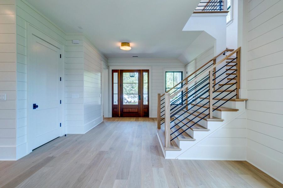 Spacious, unfurnished interior of a new home in , Sullivan's Island (Image 24).