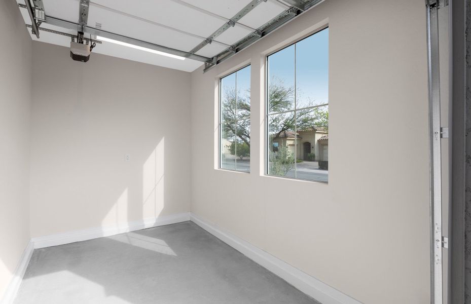 Representative unfurnished interior of a home built from the Refuge by Del Webb in Sun City Anthem at Merrill Ranch, Florence (Image 16).