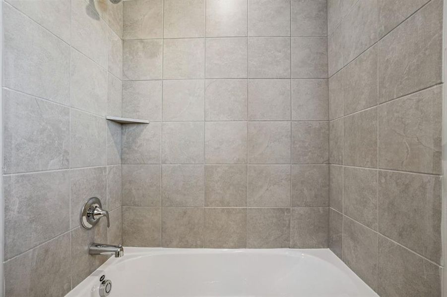 Photo is not of the actual home, but is an inspirational photo of builder’s model home and may depict options, furnishings, and/or decorator features that are not included. Photo is not of the actual home, but is an inspirational photo of builder’s model home and may depict options, furnishings, and/or decorator features that are not included.