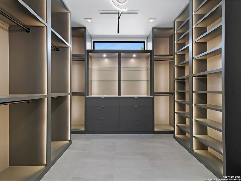 Furnished interior view inside a new home in , San Antonio (Image 7).