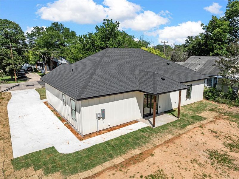Exterior details and patio area of a home in , Waco (Image 26).