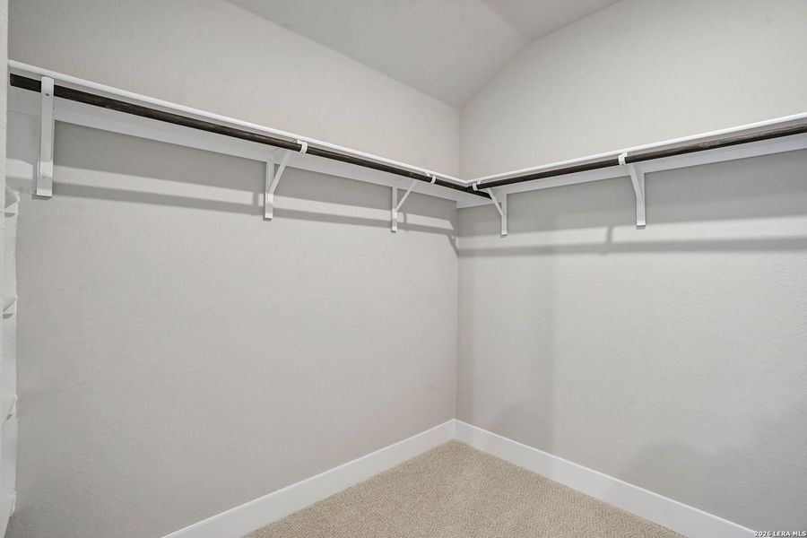 Spacious, unfurnished interior of a new home in Stetson Ridge, Marion (Image 35).