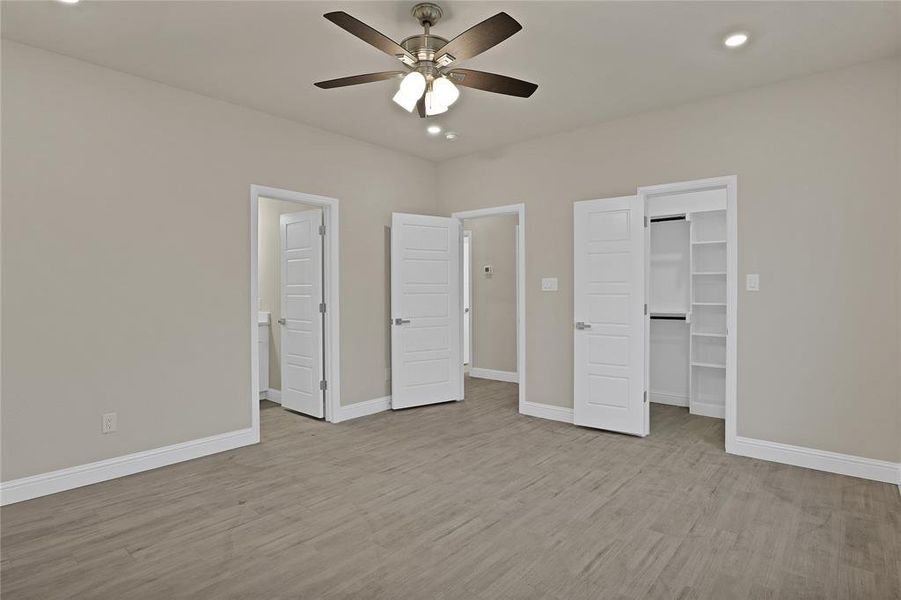 Spacious, unfurnished interior of a new home in , Granbury (Image 23).