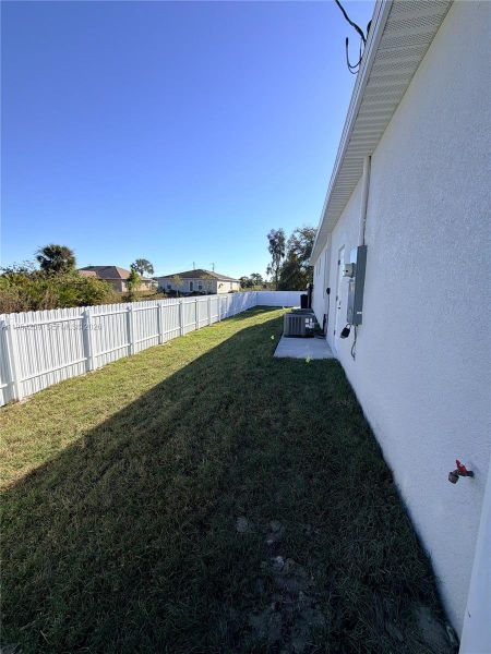 Exterior details and patio area of a home in , Lehigh Acres (Image 3).
