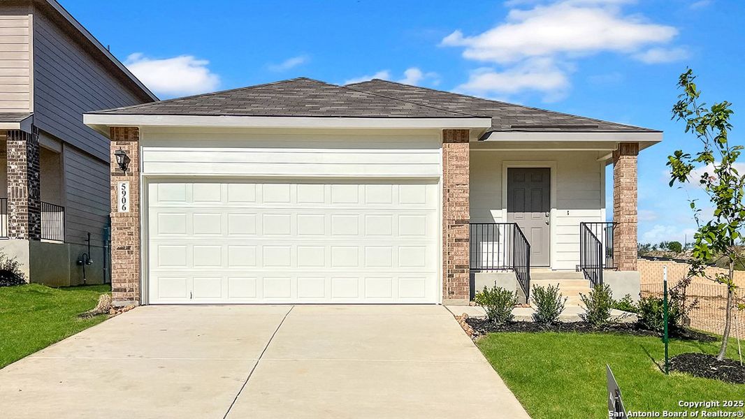 Exterior details and patio area of a home in Applewood, San Antonio (Image 3). Exterior details and patio area of a home in Applewood, San Antonio (Image 3).