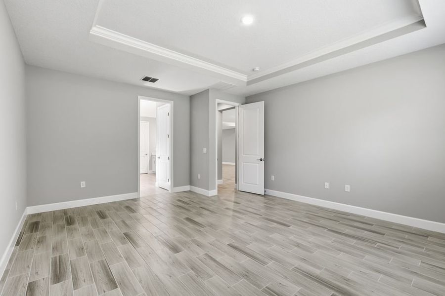 Spacious, unfurnished interior of a new home in Headwaters at Lofton Creek, Yulee (Image 24).