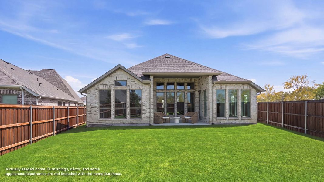Exterior details and patio area of a home in Hillstead, Lavon (Image 3).