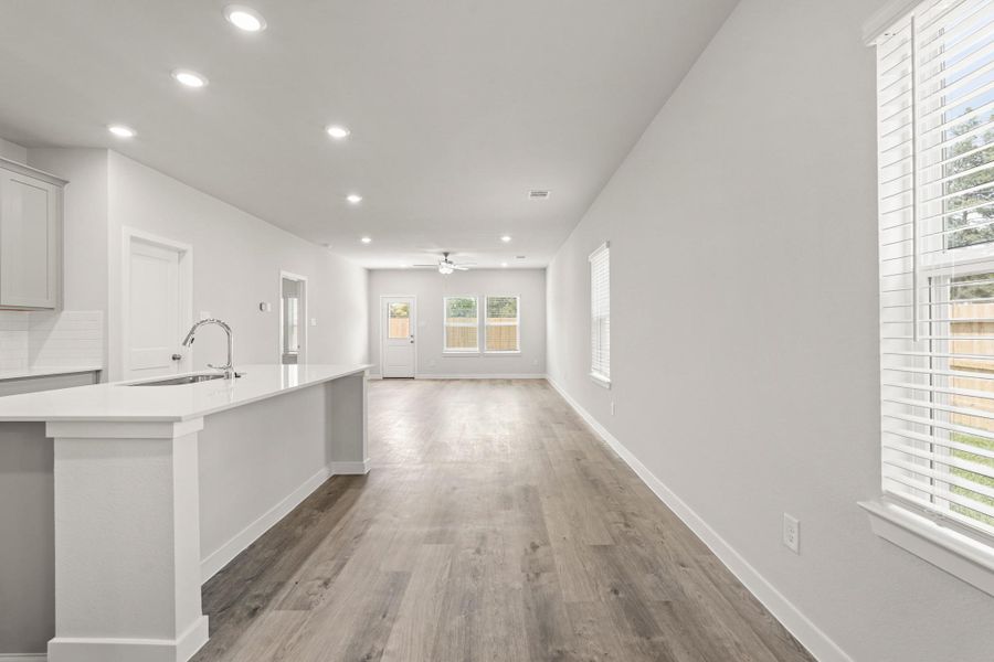 Spacious, unfurnished interior of a new home in Maple Woods, Hockley (Image 14).