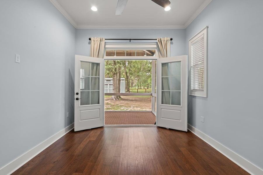 Spacious, unfurnished interior of a new home in , Summerton (Image 19).