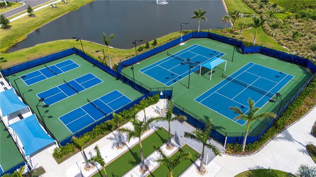 Community amenities in , Parrish (Image 54).