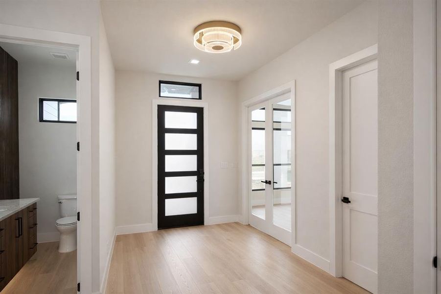 Spacious, unfurnished interior of a new home in , Pottsboro (Image 22). Spacious, unfurnished interior of a new home in , Pottsboro (Image 22).