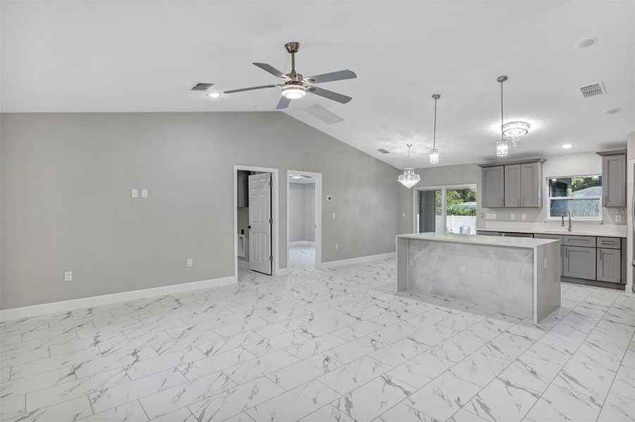 Spacious, unfurnished interior of a new home in , Belleview (Image 13).