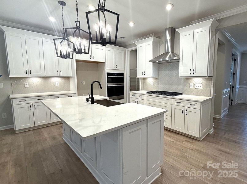 CONSTRUCTION PHOTOS 12/01/25