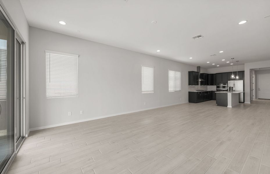 Spacious, unfurnished interior of a new home in Regent Hills - Meadow Series, Buckeye (Image 18). Spacious, unfurnished interior of a new home in Regent Hills - Meadow Series, Buckeye (Image 18).