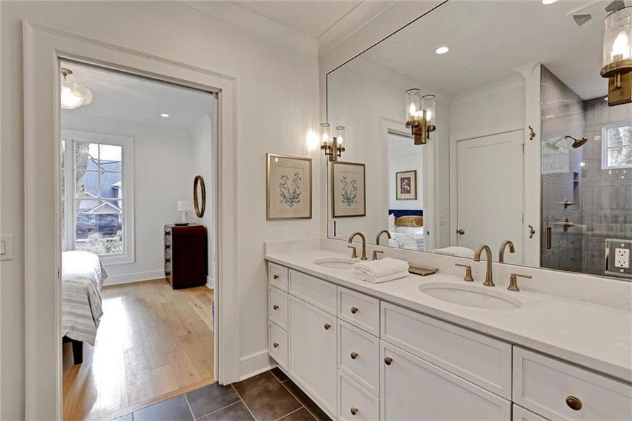 Furnished interior view inside a new home in , Gainesville (Image 14).