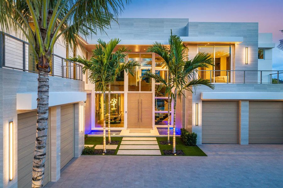 336_Coconut_Palm_Road_Dusk_19