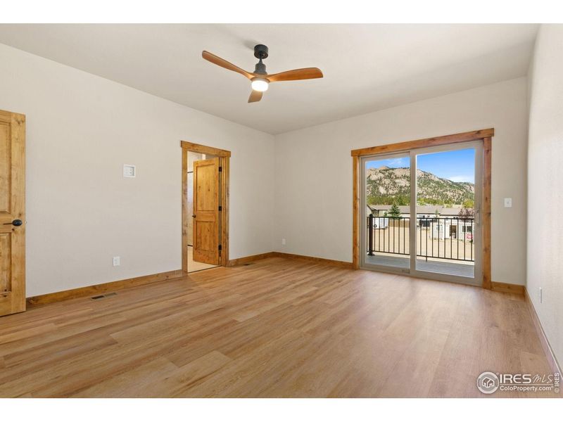 Spacious, unfurnished interior of a new home in , Estes Park (Image 18).