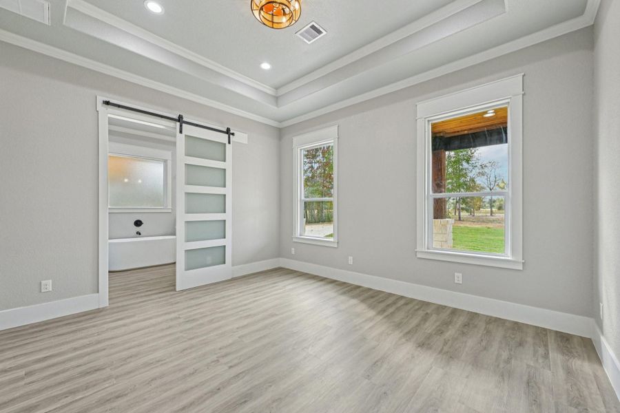 Spacious, unfurnished interior of a new home in , Dayton (Image 20).