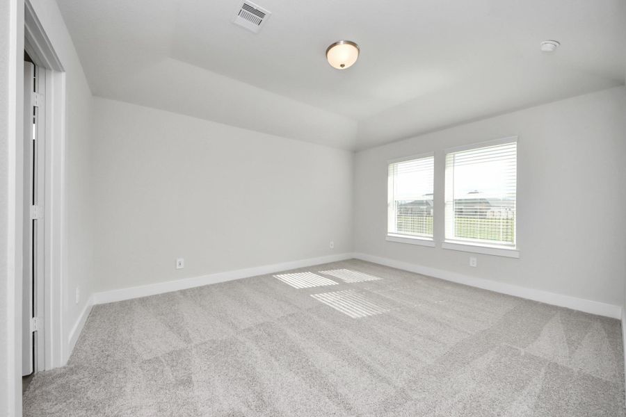 Spacious, unfurnished interior of a new home in Laurel Landing: Landmark Collection, Alvin (Image 37). Spacious, unfurnished interior of a new home in Laurel Landing: Landmark Collection, Alvin (Image 37).