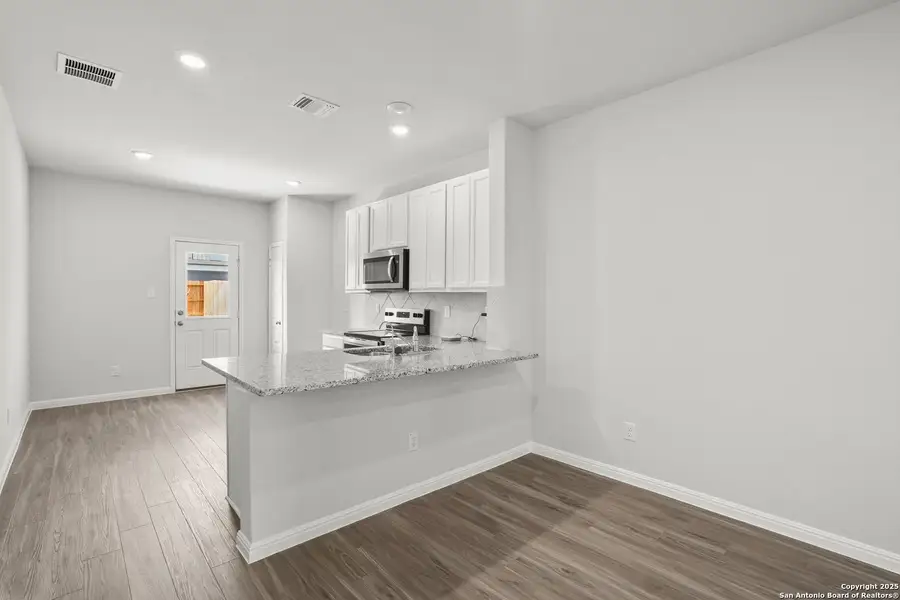 Furnished interior view inside a new home in Melissa Ranch, San Antonio (Image 8). Furnished interior view inside a new home in Melissa Ranch, San Antonio (Image 8).