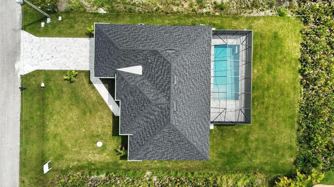 Exterior details and patio area of a home in , Port Charlotte (Image 32).