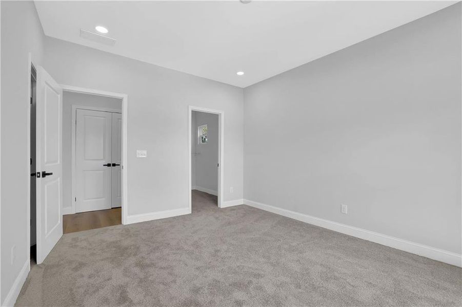 Spacious, unfurnished interior of a new home in , Flowery Branch (Image 16). Spacious, unfurnished interior of a new home in , Flowery Branch (Image 16).