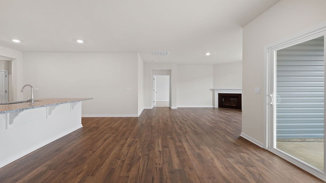 Spacious, unfurnished interior of a new home in Durbin Meadows Traditions, Fountain Inn (Image 23).