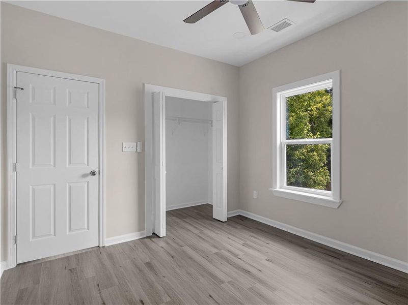 Spacious, unfurnished interior of a new home in , Atlanta (Image 43).