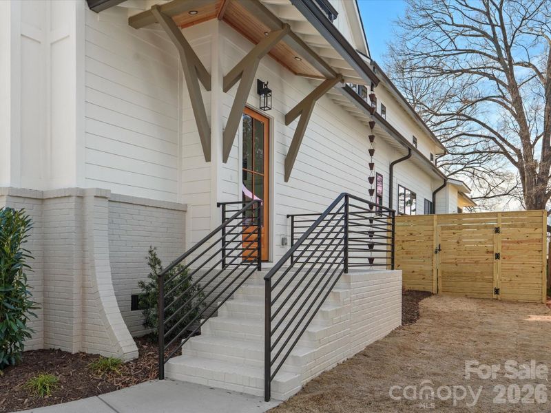 Exterior details and patio area of a home in , Charlotte (Image 28).
