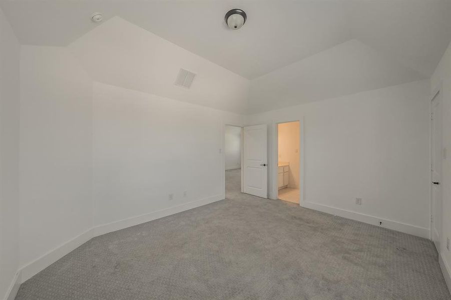 Jack and Jill bathroom between secondary bedrooms.