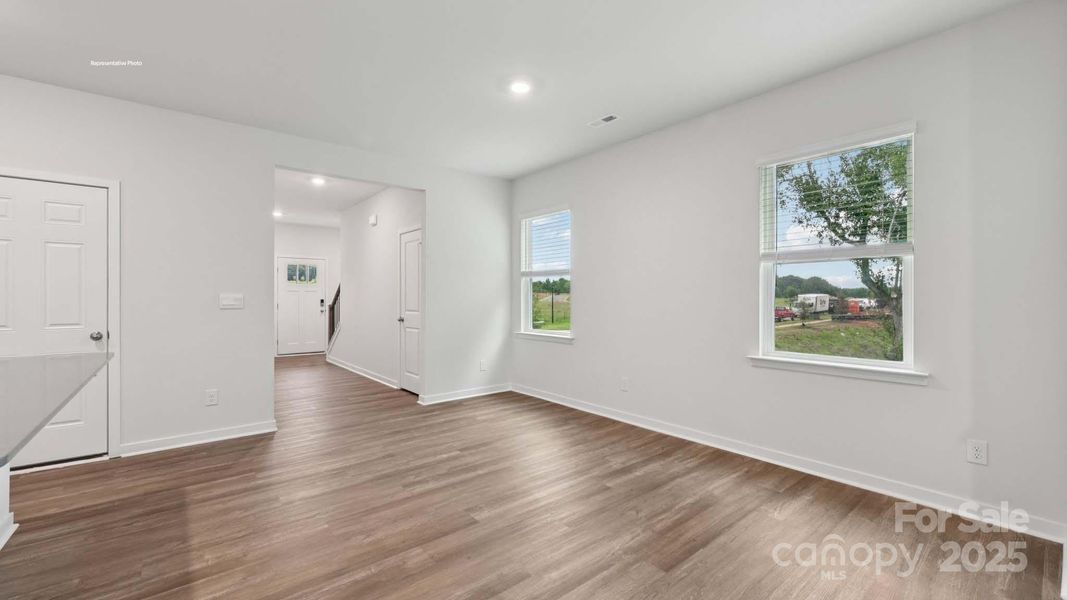 Spacious, unfurnished interior of a new home in Clark Creek Landing, Lincolnton (Image 16).