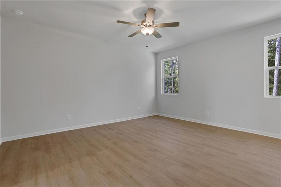 Spacious, unfurnished interior of a new home in Cambridge at Steels Bridge, Canton (Image 18).