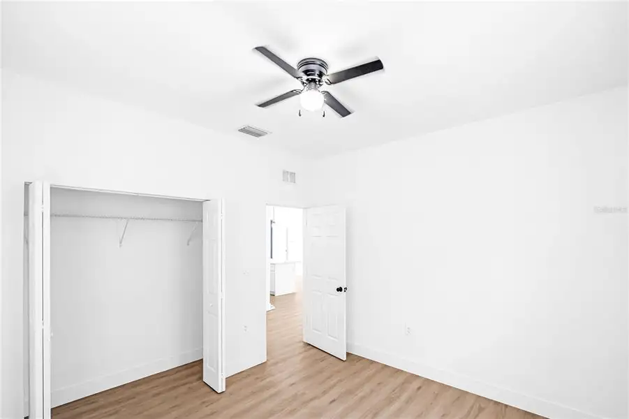 Spacious, unfurnished interior of a new home in , Clewiston (Image 42).