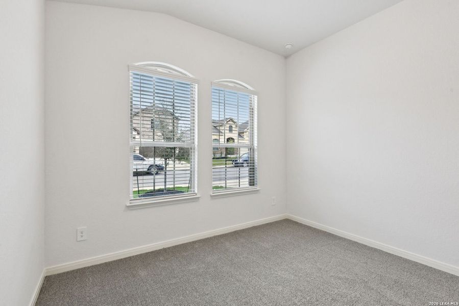 Spacious, unfurnished interior of a new home in Fox Falls, Boerne (Image 28).