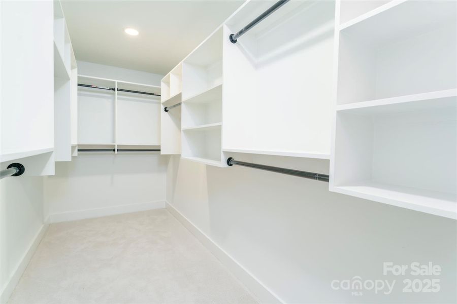 Spacious, unfurnished interior of a new home in , Denver (Image 13).