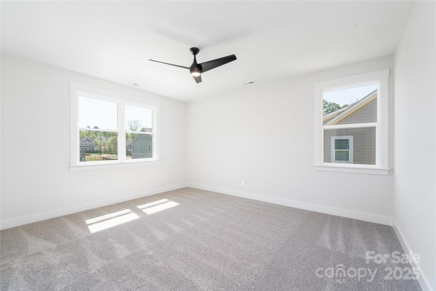 Spacious, unfurnished interior of a new home in , Hickory (Image 24).