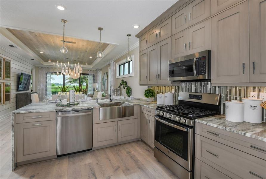 Furnished interior view inside a new home in Cresswind Lakewood Ranch, Lakewood Ranch (Image 5). Furnished interior view inside a new home in Cresswind Lakewood Ranch, Lakewood Ranch (Image 5).