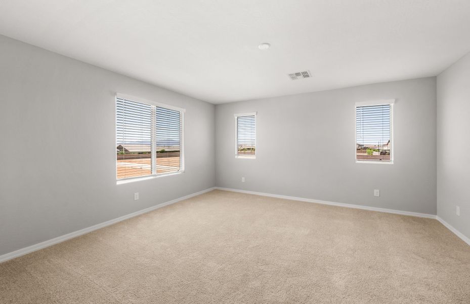 Spacious, unfurnished interior of a new home in Asante- Atrium Series, Surprise (Image 14).