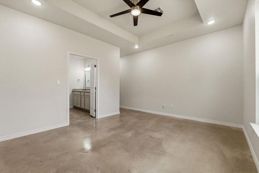 Spacious, unfurnished interior of a new home in , Copperas Cove (Image 18).