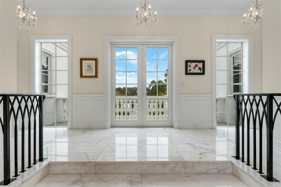 Spacious, unfurnished interior of a new home in , Pinecrest (Image 19).