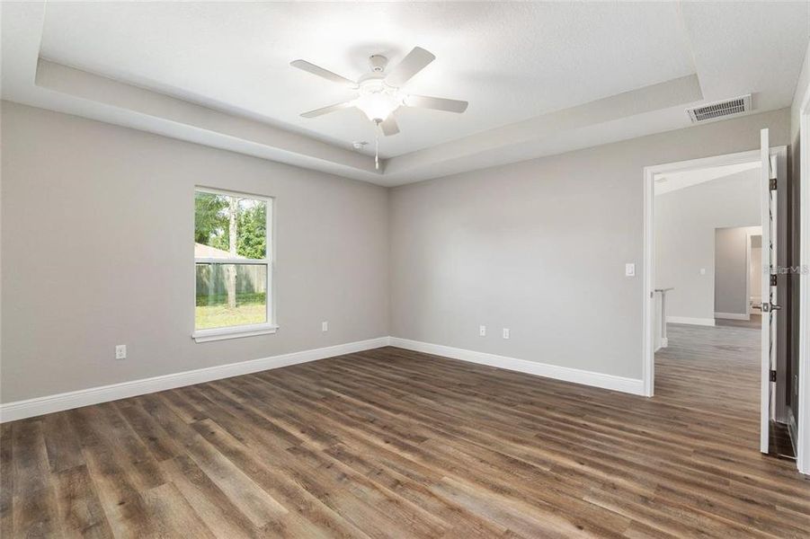 Spacious, unfurnished interior of a new home in , Ocala (Image 30).