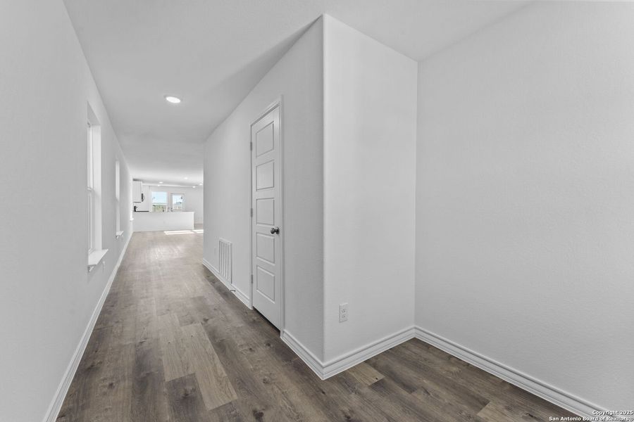 Spacious, unfurnished interior of a new home in Meadows at Clear Springs, New Braunfels (Image 26). Spacious, unfurnished interior of a new home in Meadows at Clear Springs, New Braunfels (Image 26).