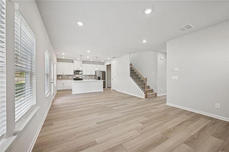 Spacious, unfurnished interior of a new home in Creekside at Oxford Park, Fairburn (Image 29).