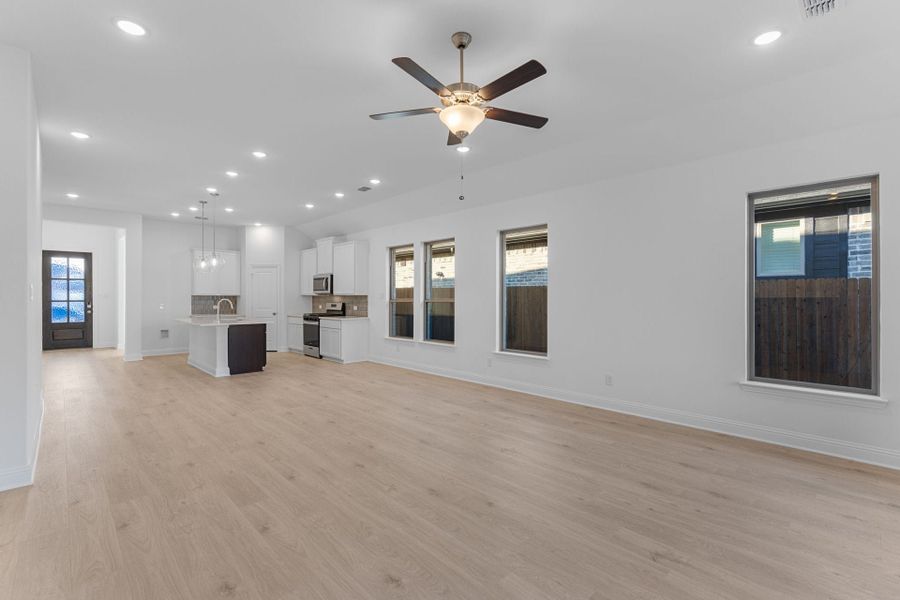 2,150sf New Home in Fort Worth, TX. - Slide 18 2,150sf New Home in Fort Worth, TX. - Slide 18